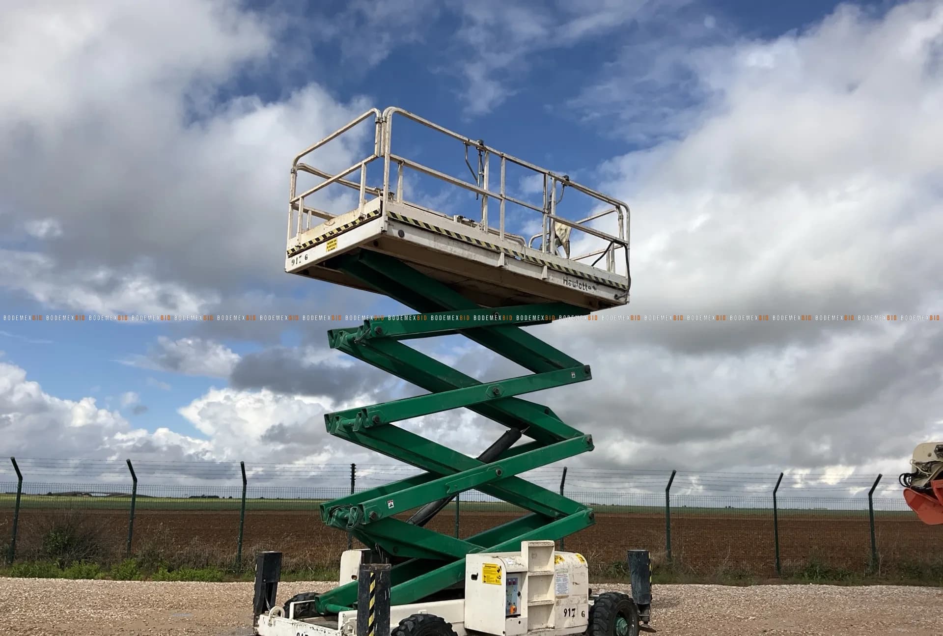 2006 Haulotte H15SX Scissor Lift