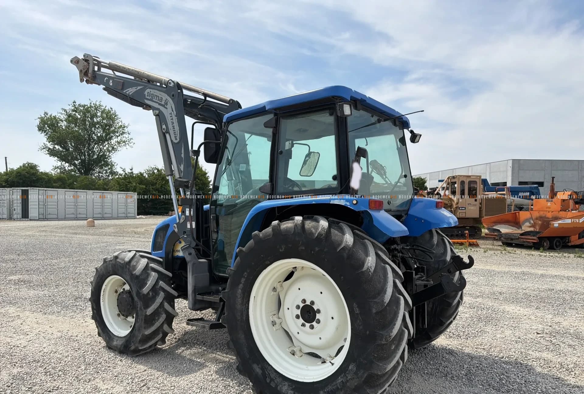 2008 New Holland TL100A Tractor