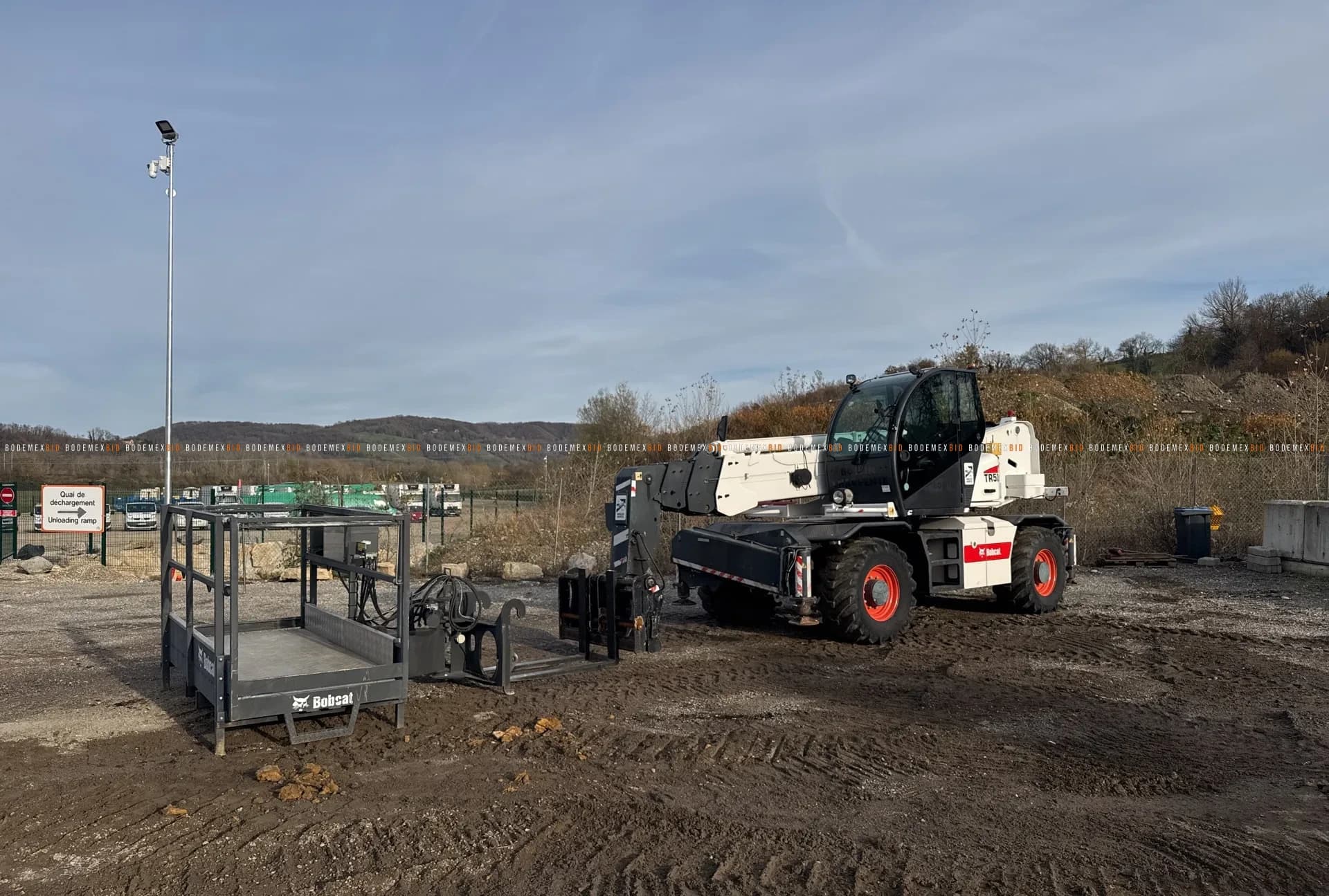 2011 Bobcat Pegasus 50.21 Rotating Telehandler