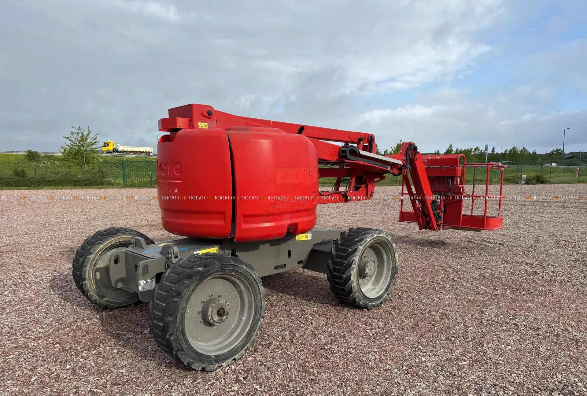 2012 Genie Z45/25 Articulating Boom Lift