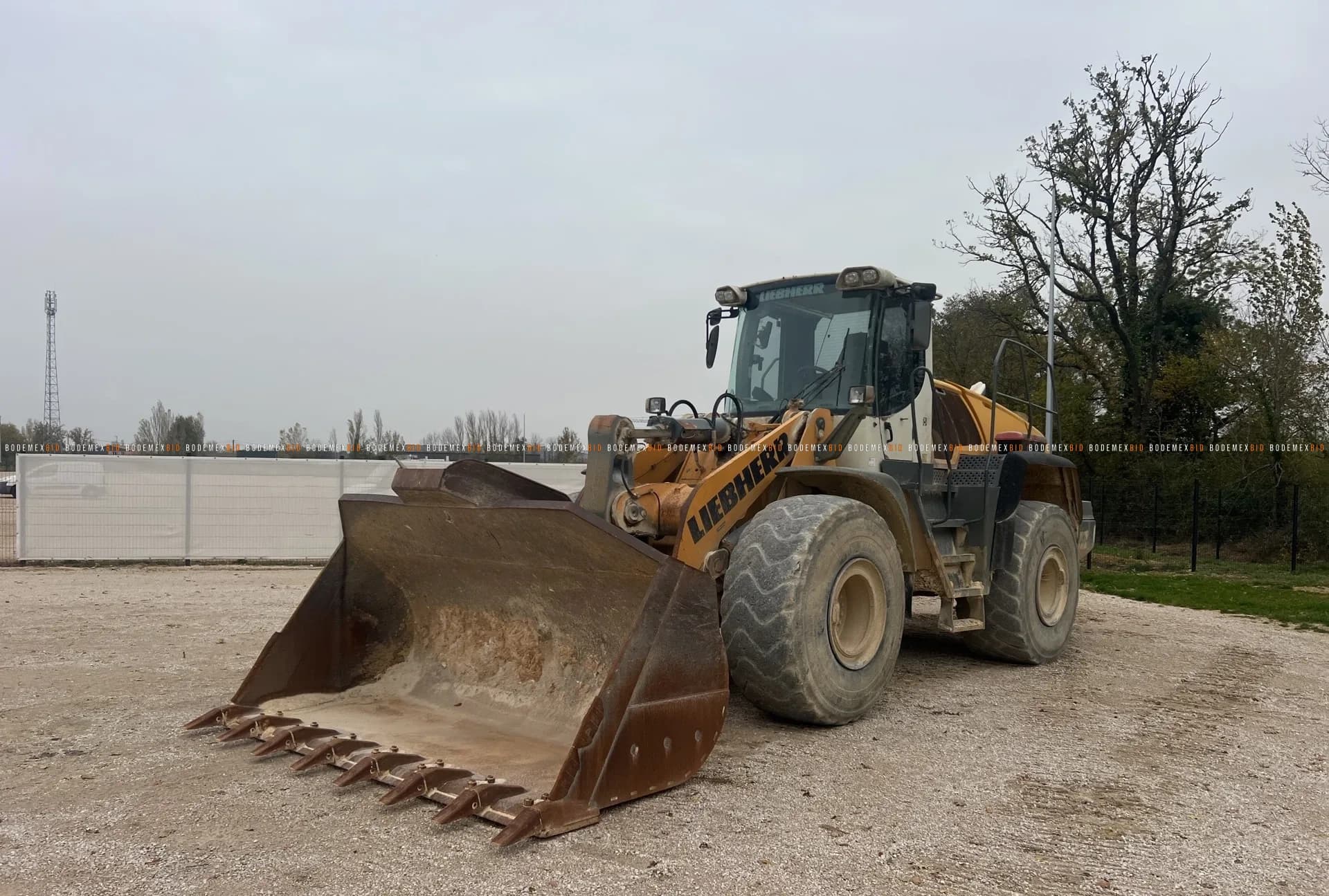 2013 Liebherr L566 Wheel Loader