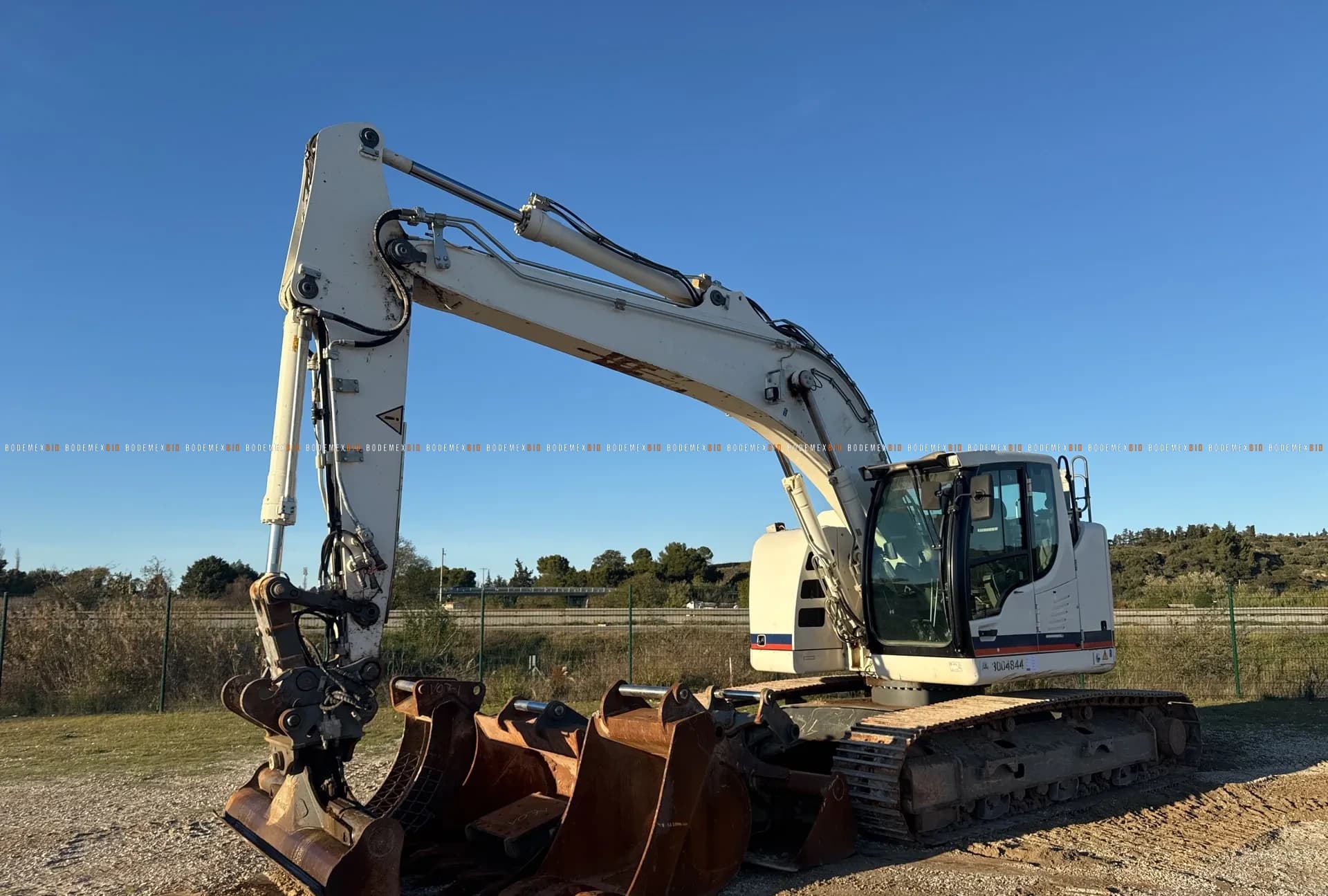 2017 Liebherr R926 Comp Tracked Excavator