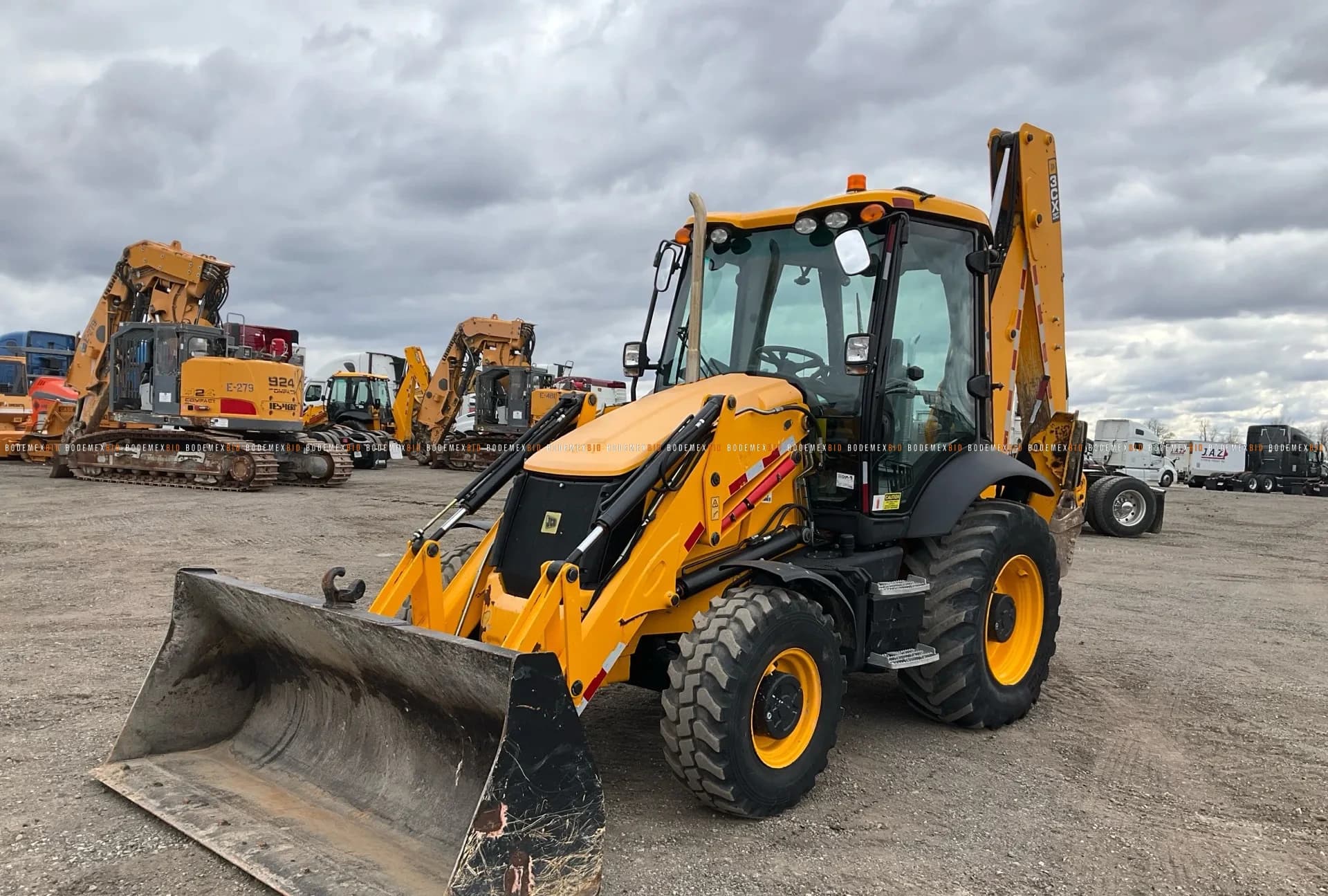 2019 JCB 3CX-15 Backhoe Loader