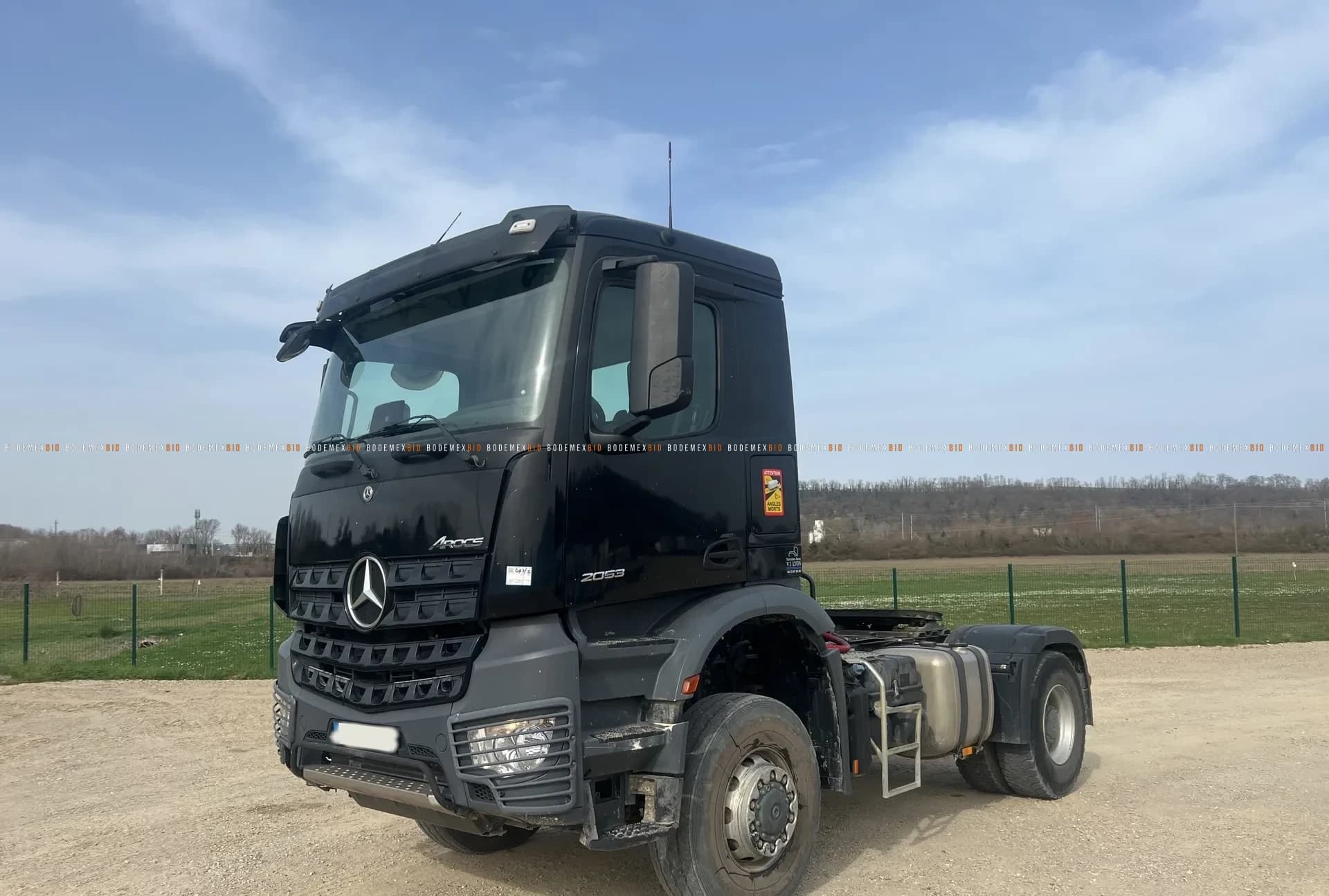 2022 Mercedes-Benz Arocs 2053 Truck Tractor